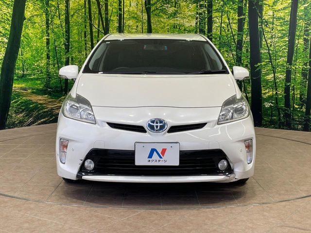 トヨタ プリウス
