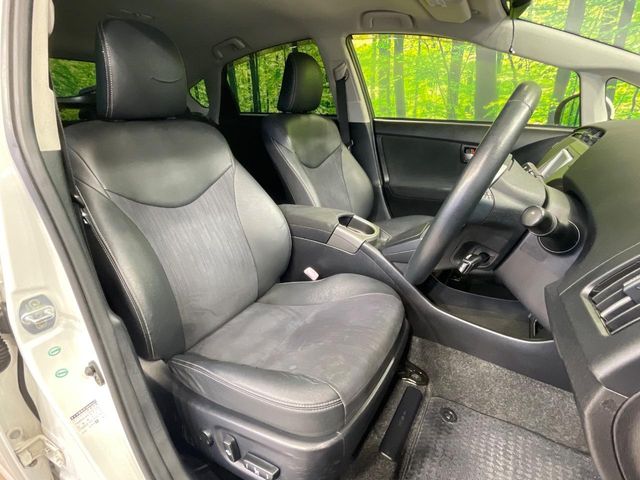 トヨタ プリウス