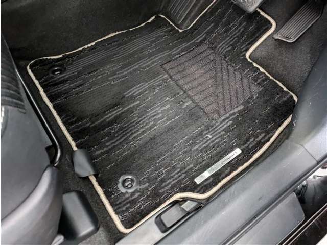 トヨタ プリウスα