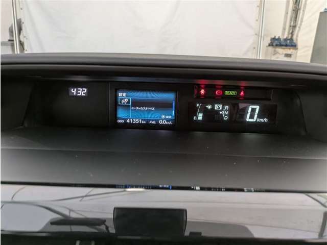 トヨタ プリウスα