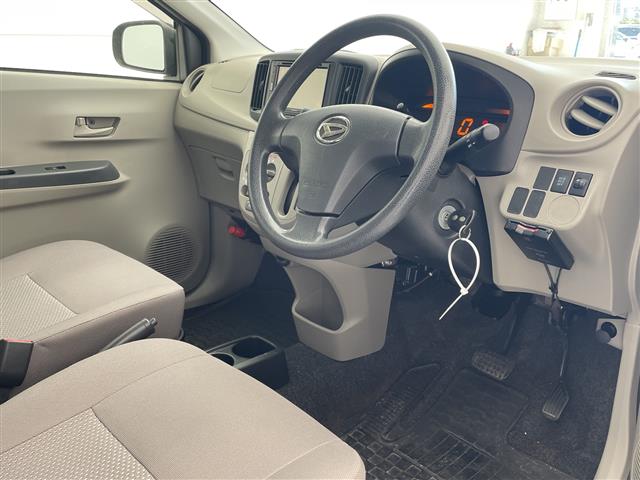 ダイハツ ミライース