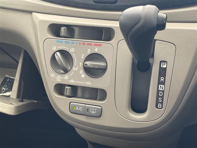 ダイハツ ミライース