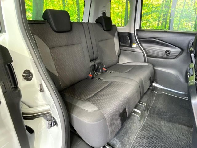 三菱 デリカD：2