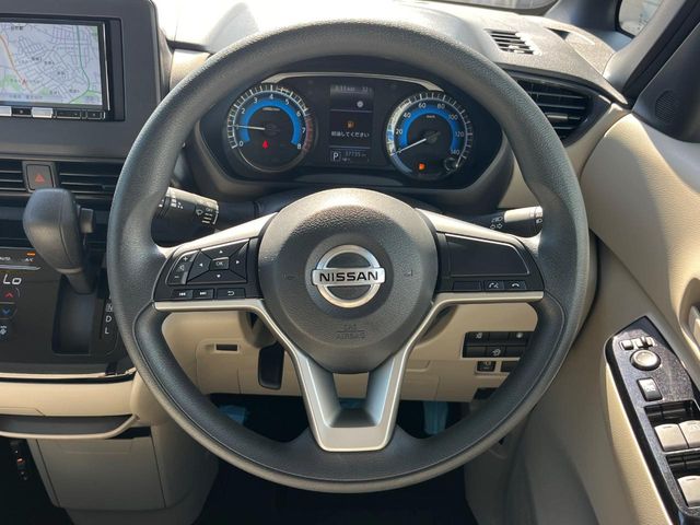 日産 ルークス