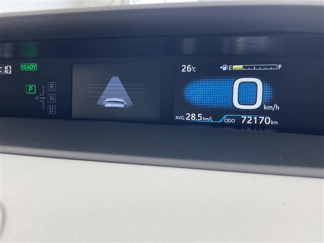 トヨタ プリウス