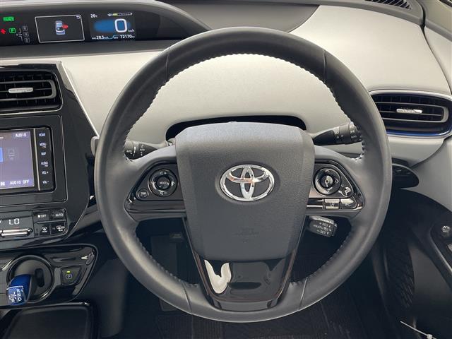 トヨタ プリウス