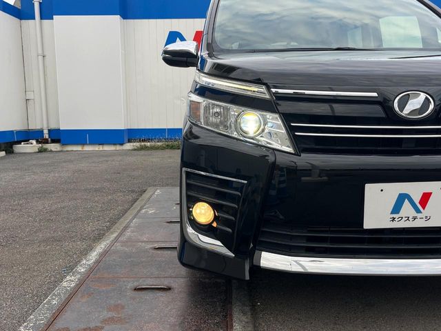 トヨタ ヴォクシー