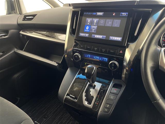 トヨタ ヴェルファイア