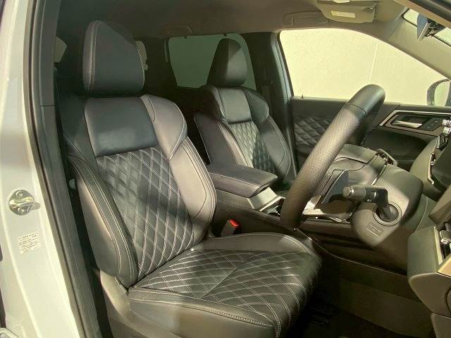 三菱 アウトランダー