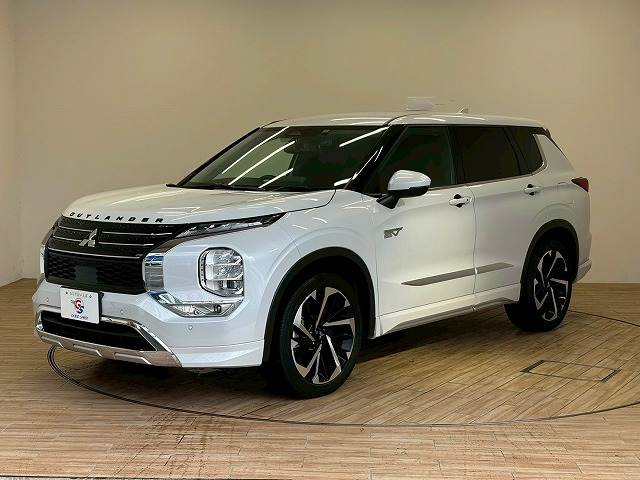 三菱 アウトランダー