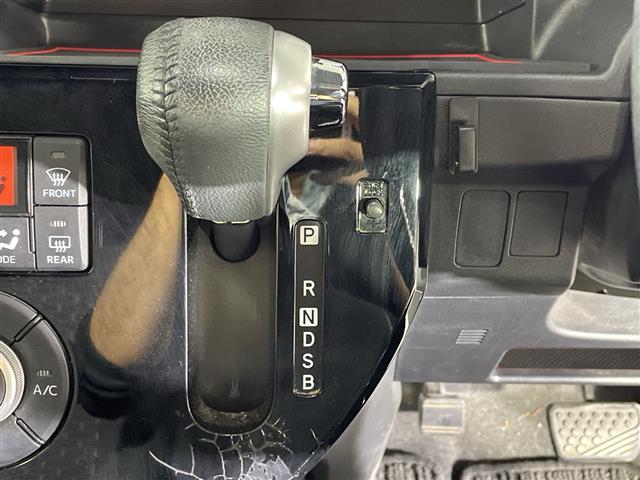 トヨタ ピクシスメガ