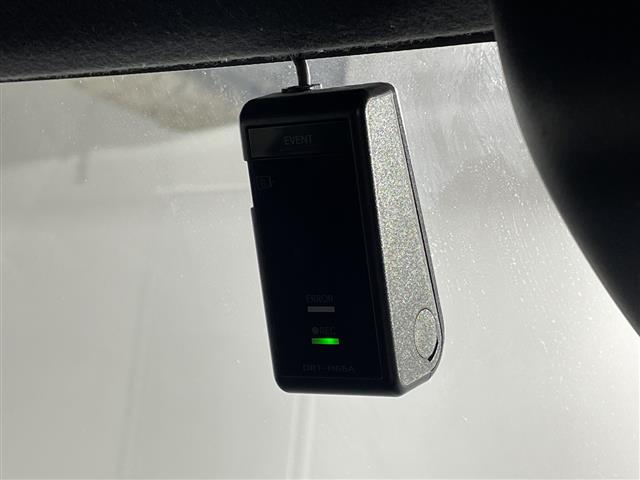 トヨタ ピクシスメガ