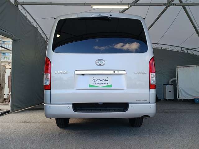 トヨタ ハイエースバン