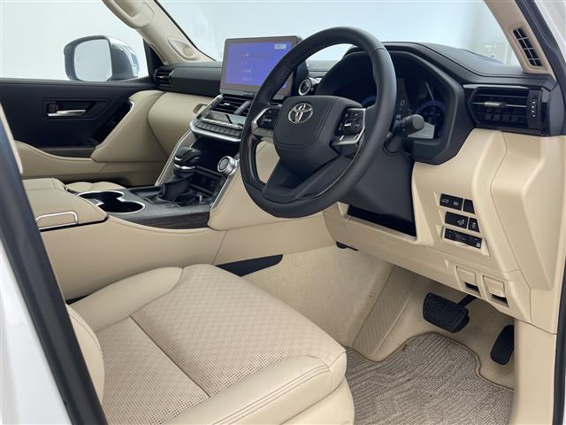 トヨタ ランドクルーザー300