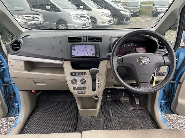 ダイハツ ムーヴ