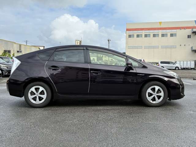 トヨタ プリウス