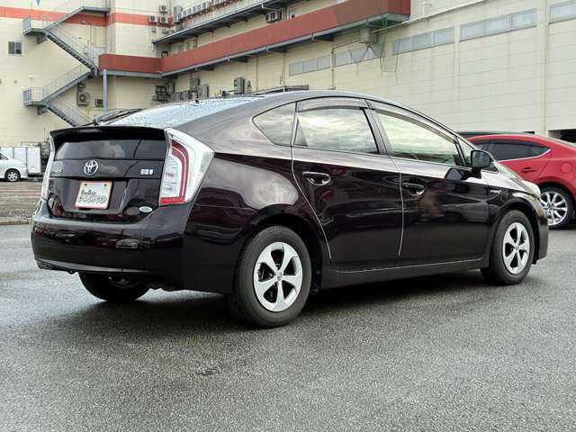 トヨタ プリウス