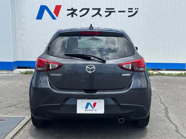 マツダ デミオ