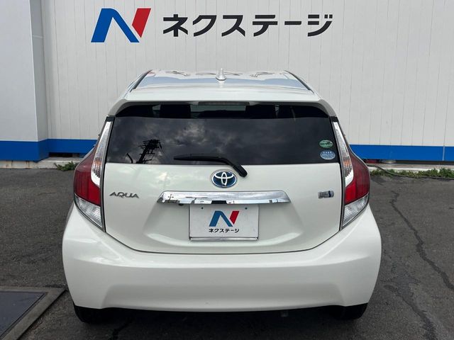 トヨタ アクア