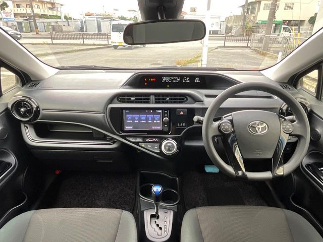 トヨタ アクア