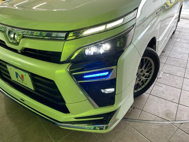 トヨタ ヴォクシー