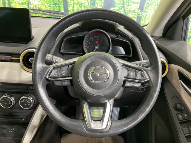 マツダ MAZDA2