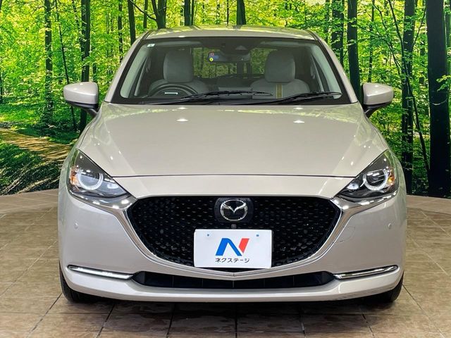 マツダ MAZDA2