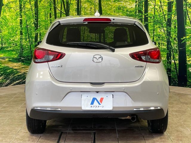 マツダ MAZDA2