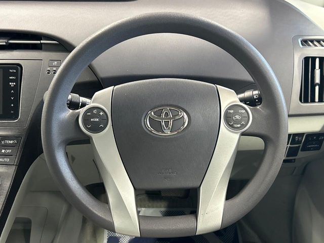 トヨタ プリウス