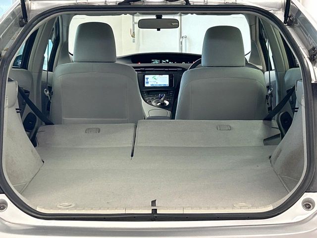 トヨタ プリウス