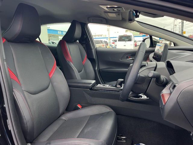 トヨタ プリウス