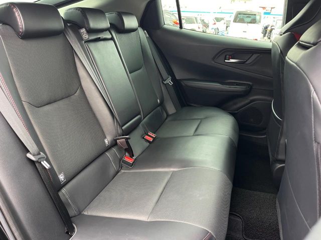 トヨタ プリウス