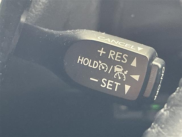 トヨタ プリウスPHV