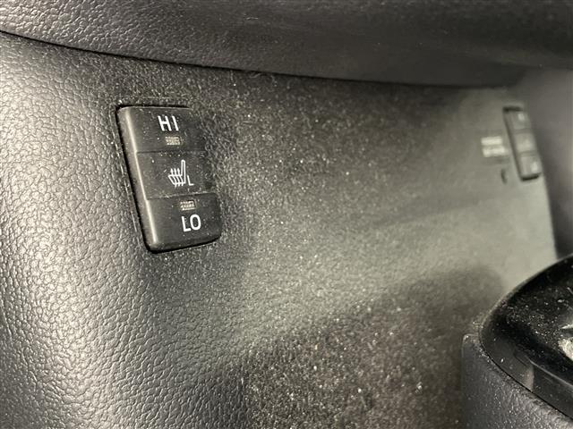 トヨタ プリウスPHV