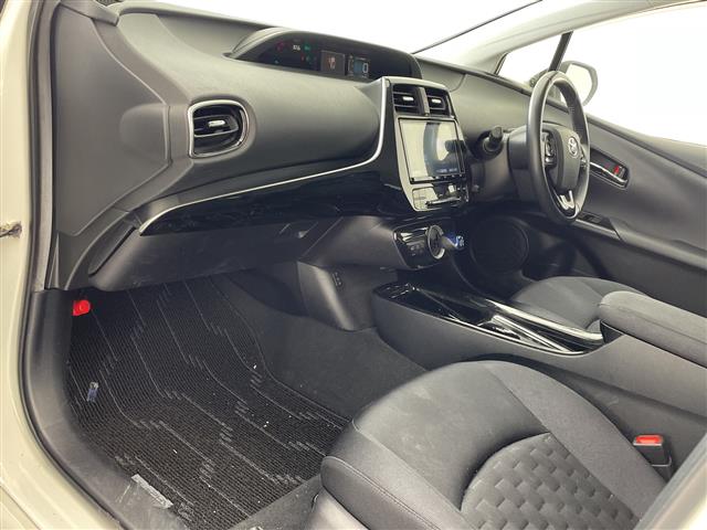 トヨタ プリウスPHV