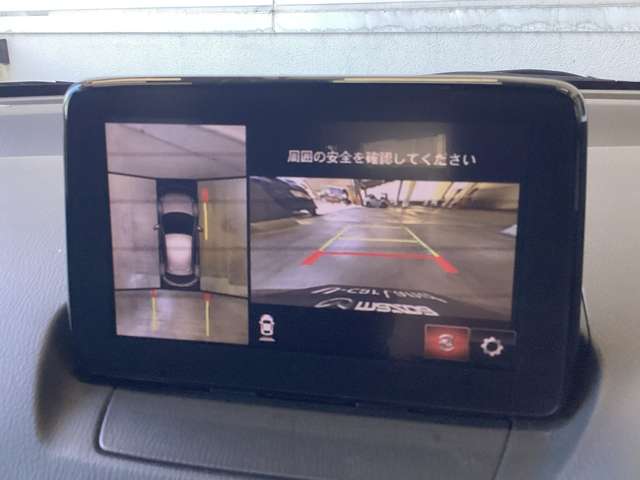 マツダ MAZDA2