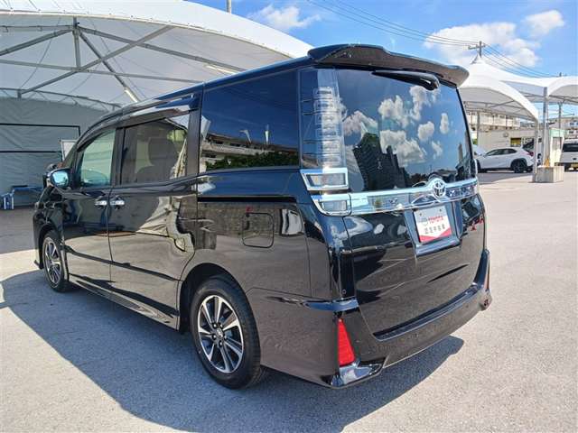 トヨタ ヴォクシー