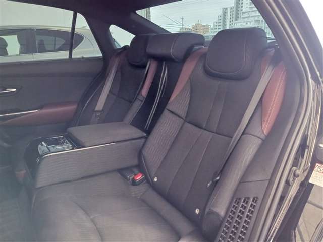 トヨタ クラウン