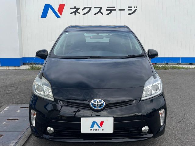 トヨタ プリウス