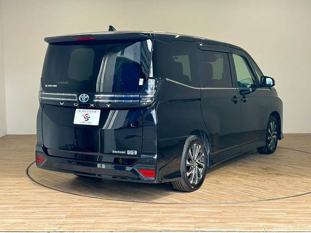 トヨタ ヴォクシー