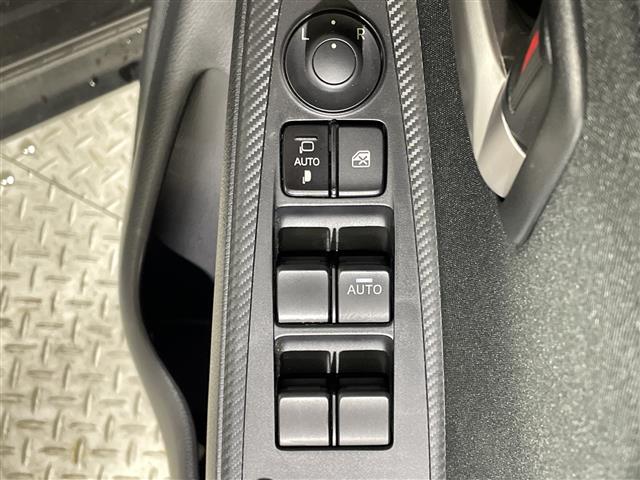 マツダ MAZDA2