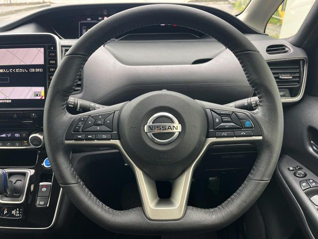 日産 セレナ
