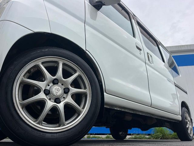 トヨタ ピクシスバン