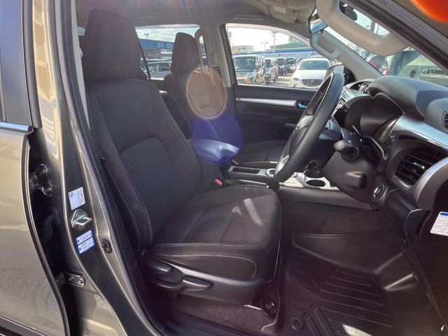 トヨタ ハイラックス