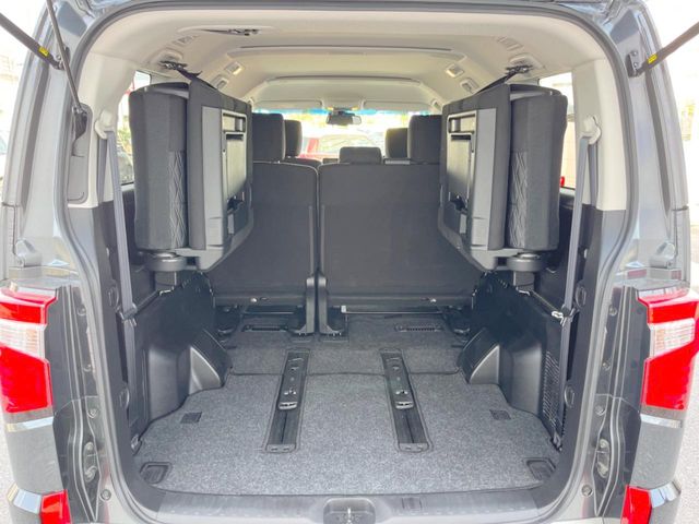 三菱 デリカD：5