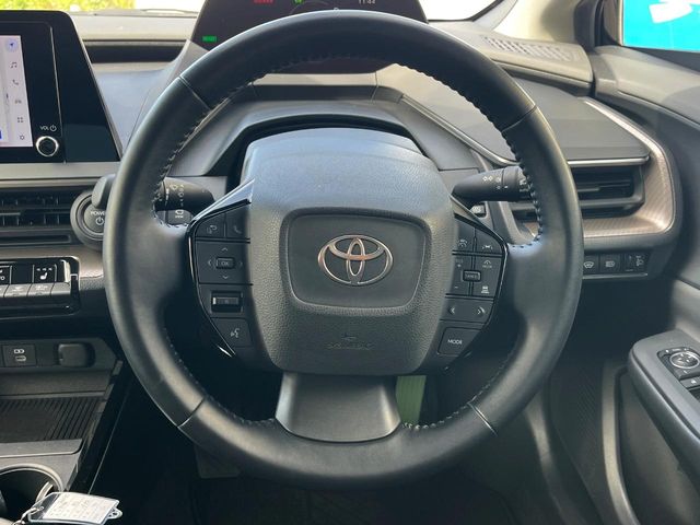 トヨタ プリウス