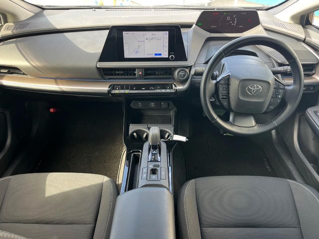 トヨタ プリウス