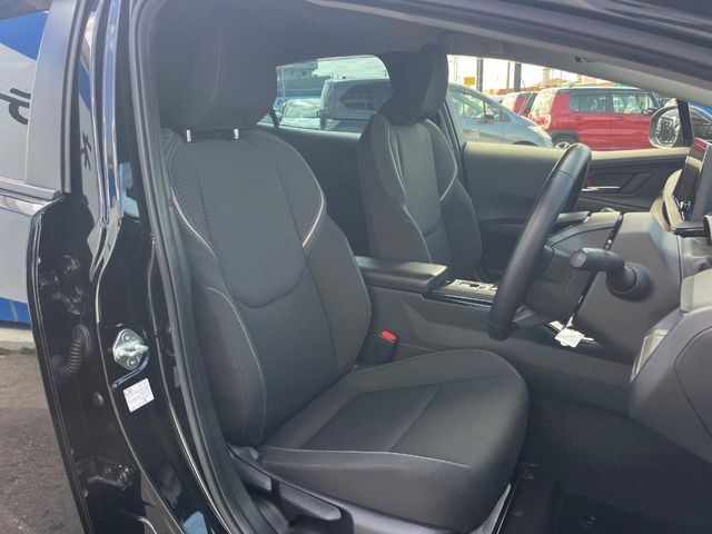 トヨタ プリウス