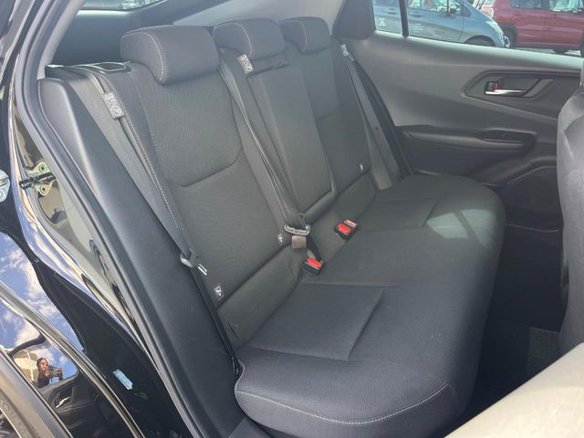 トヨタ プリウス