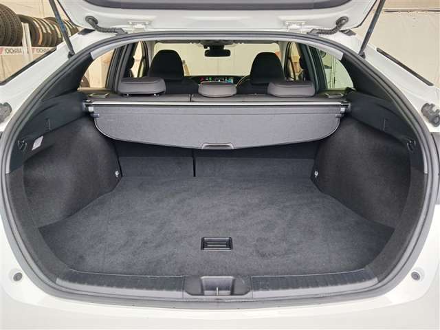 トヨタ プリウス